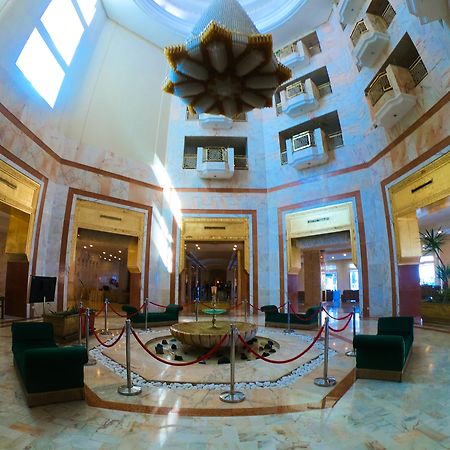 Le Palace قمرت المظهر الخارجي الصورة